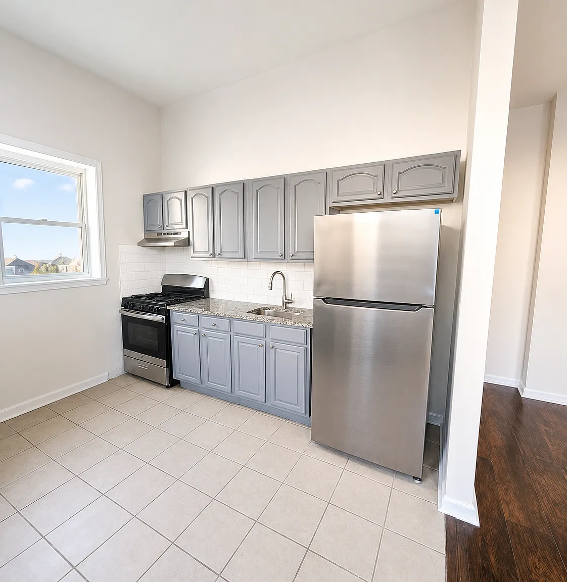 2 bed, 650 sqft, $2,150 — Photo 1