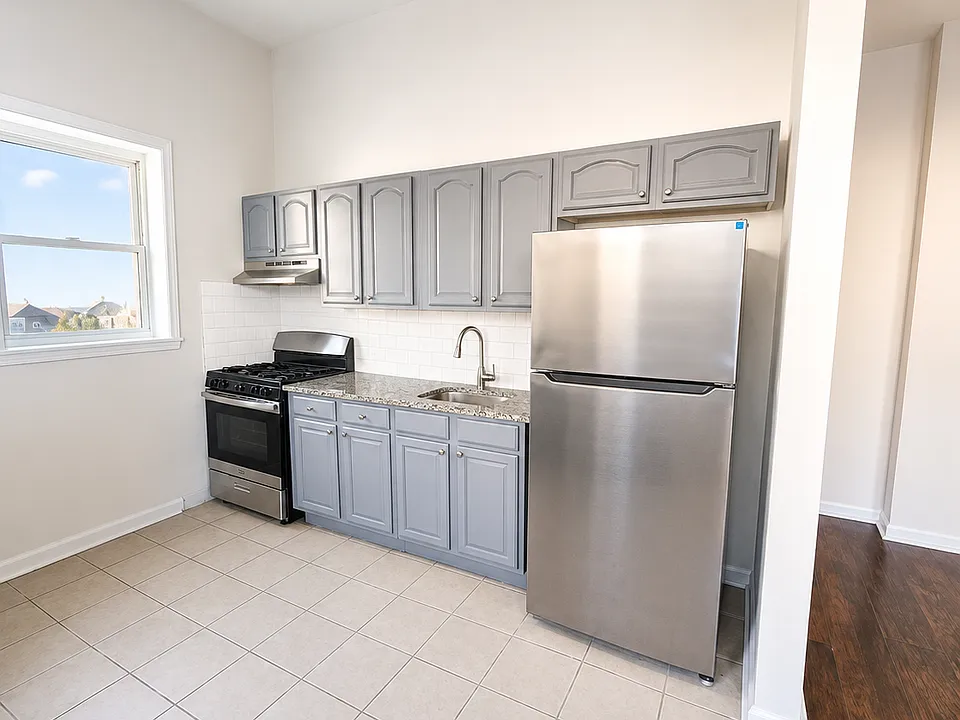 546-554 Prospect St #3B