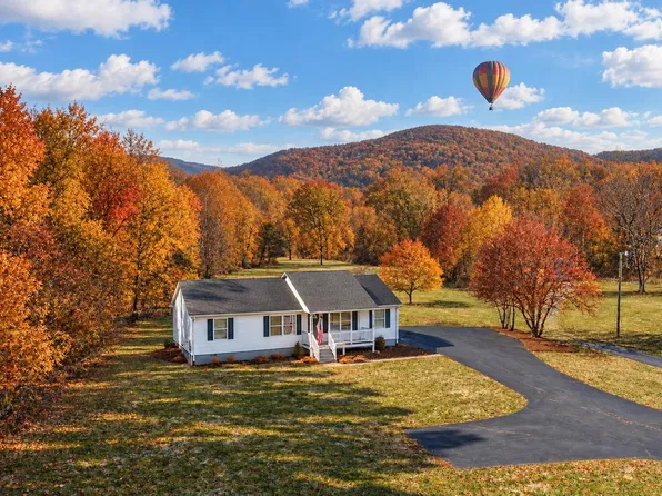 850 Greenwood Rd, Crozet, VA 22932