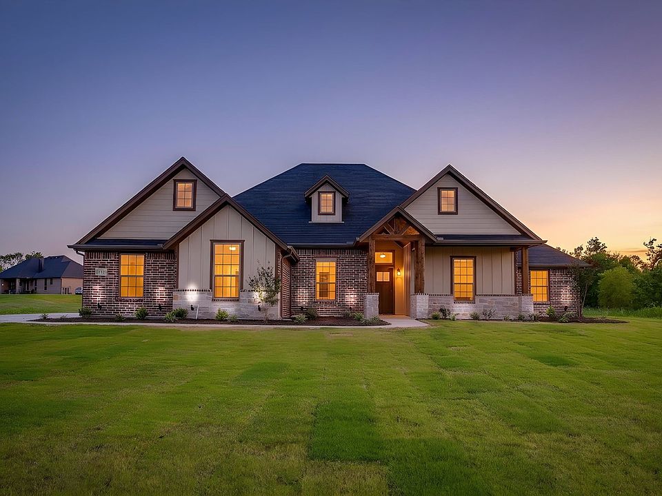 1st image of 612 Winkler Way