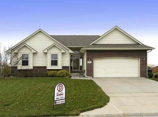 235 Ridgefield Cir, Andover, KS 67002