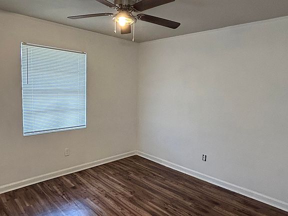 5th image of 2113 23rd St N #2119