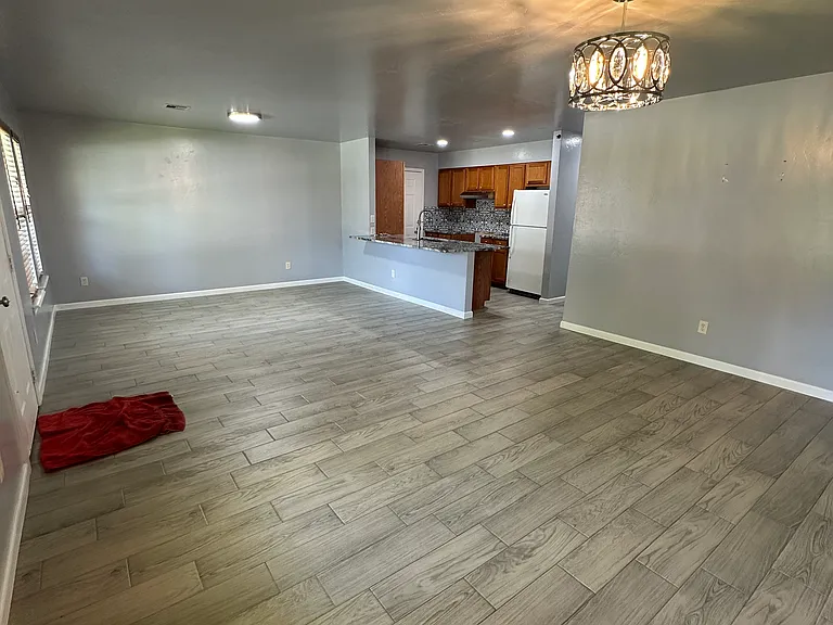 2512 SE 48th St — Photo 15