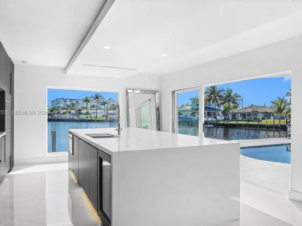 670 SE 7th Ave, Pompano Beach, FL 33060