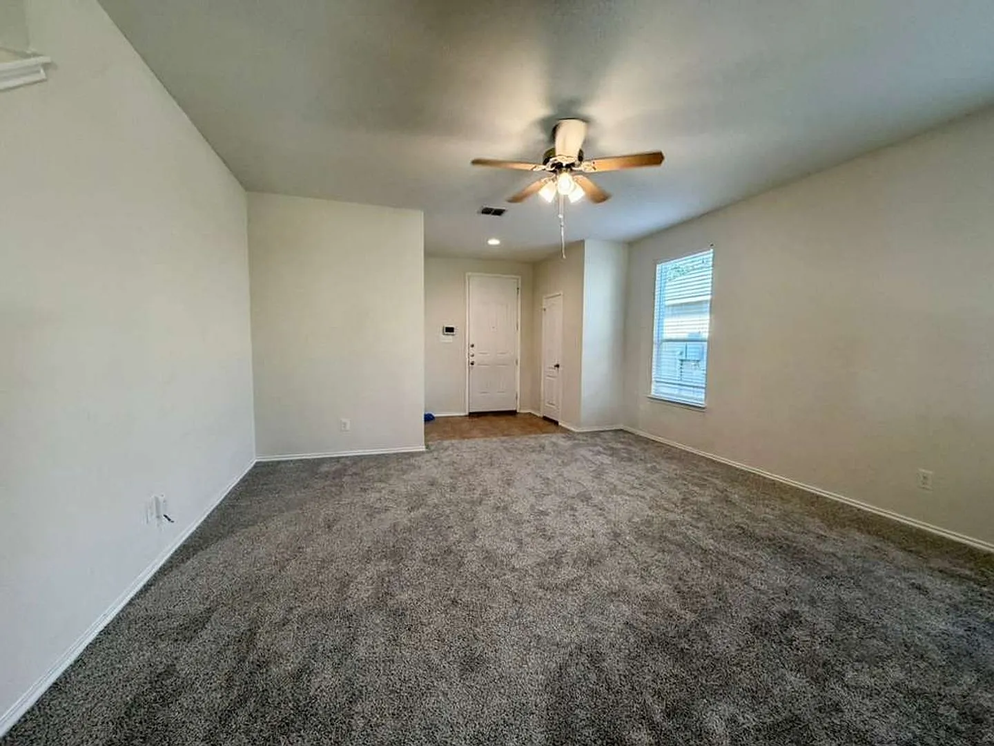 Charming Rental Opportunity in Desirable San Antonio! — Photo 2