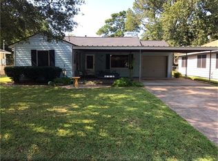 508 Evans St, Angleton, TX 77515