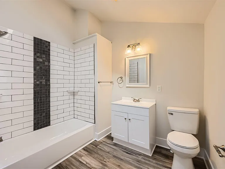521 S Dallas St — Photo 10