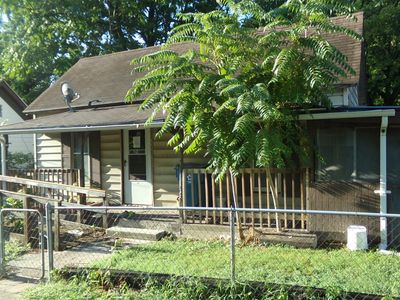 904 W 9th Street, Joplin, MO, 64801