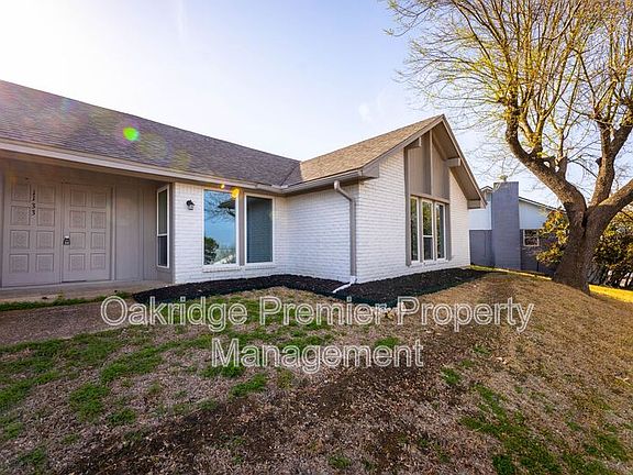 2nd image of 1133 Wood Valley Dr