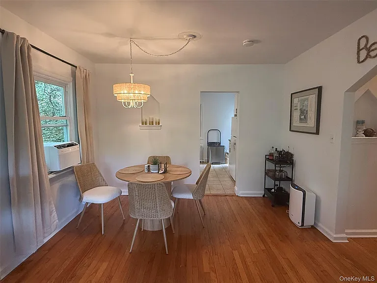 19 Cotswold Dr — Photo 7
