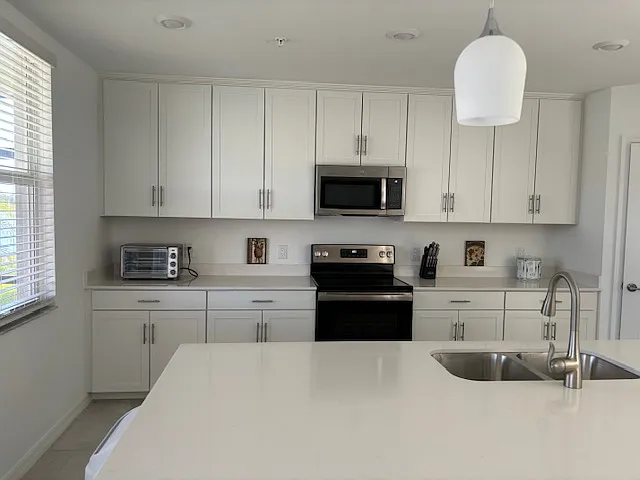 5739 Oakmont CT Unit 8412 - 1 — Photo 2