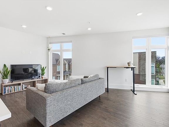 5th image of 1509 Porter Rd #301