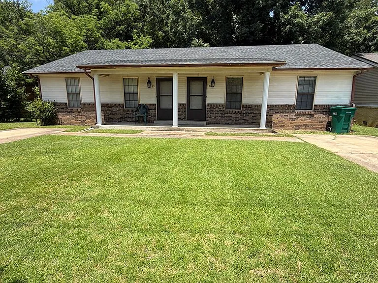37-39 Rushwood Dr — Photo 11
