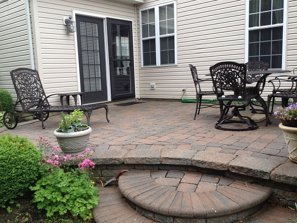 2nd image of 175 Merion Ct