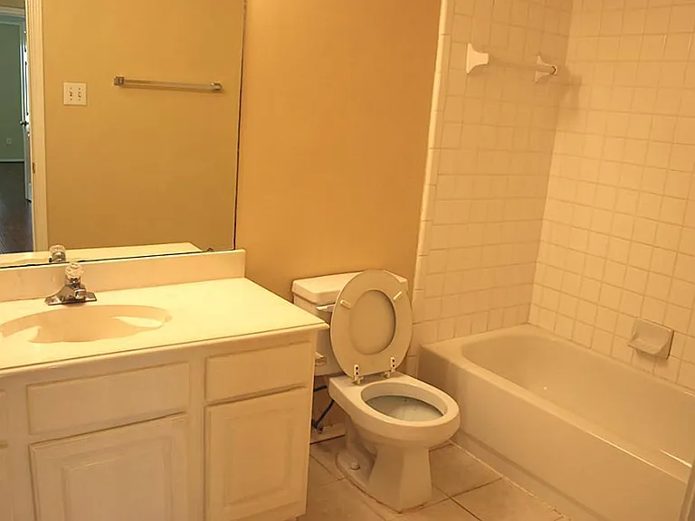 4614 Forest Home Dr — Photo 16