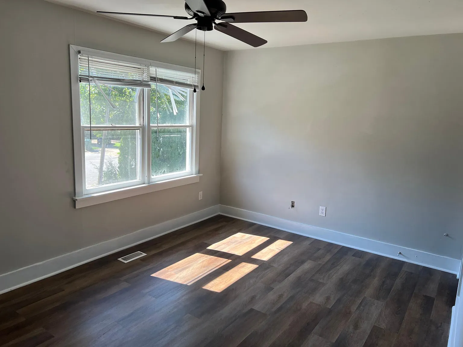 132 Chatham Woods Dr — Photo 4