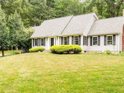 25 Lakeshore Dr, Sterling, MA, 01564