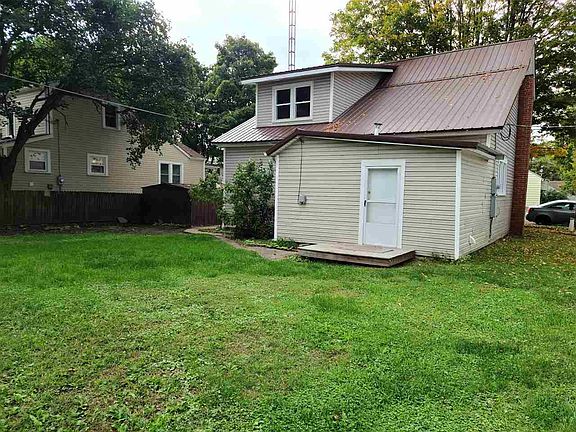 4th image of 13 N Green St