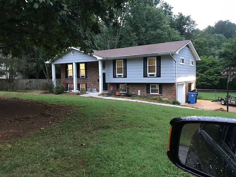 1st image of 8420 Iris Dr