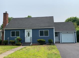 379 Roosevelt Ave, Springfield, MA 01118