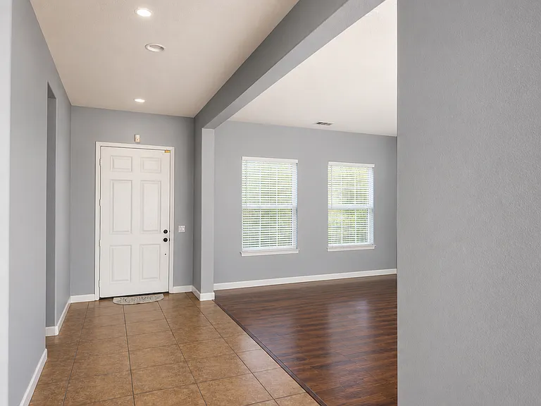28634 Bay Meadows Ave — Photo 4