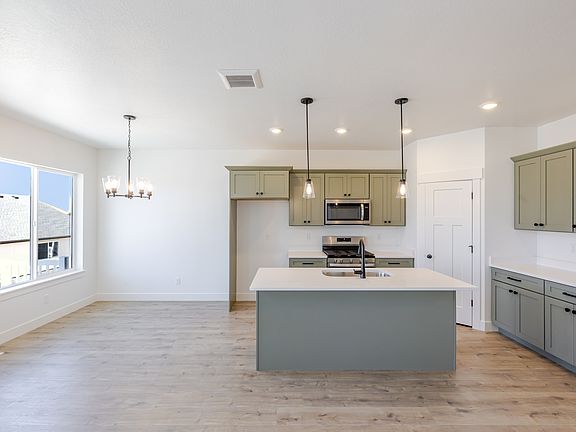 3rd image of 4752 S Heartwood Rd #433