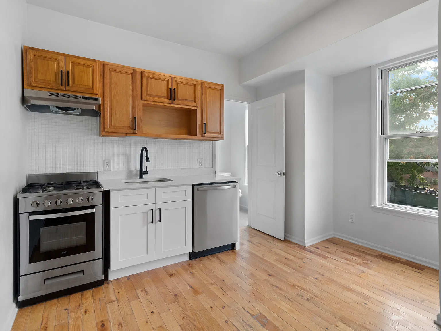 Studio, $1,450 — Photo 2
