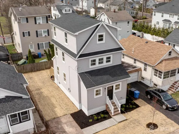 211 University Ave, Metuchen, NJ 08840