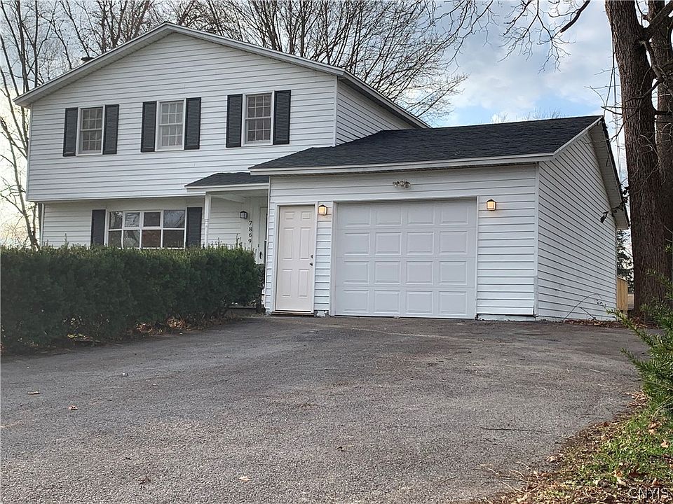 1st image of 7869 Hawthorne Dr