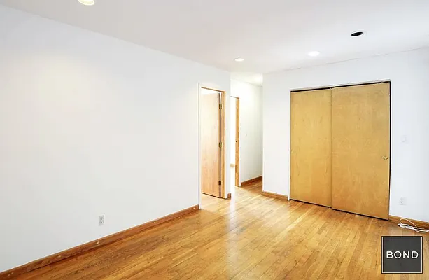 Rented by Bond New York | media 41