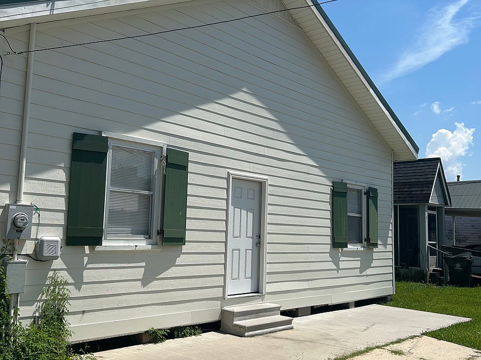 1st image of 330 Williams Ave