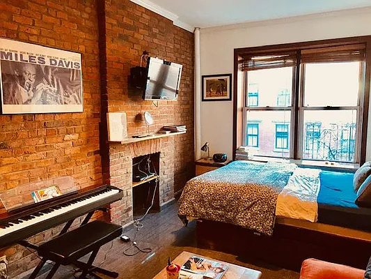 Rented by Ready Group | media 4