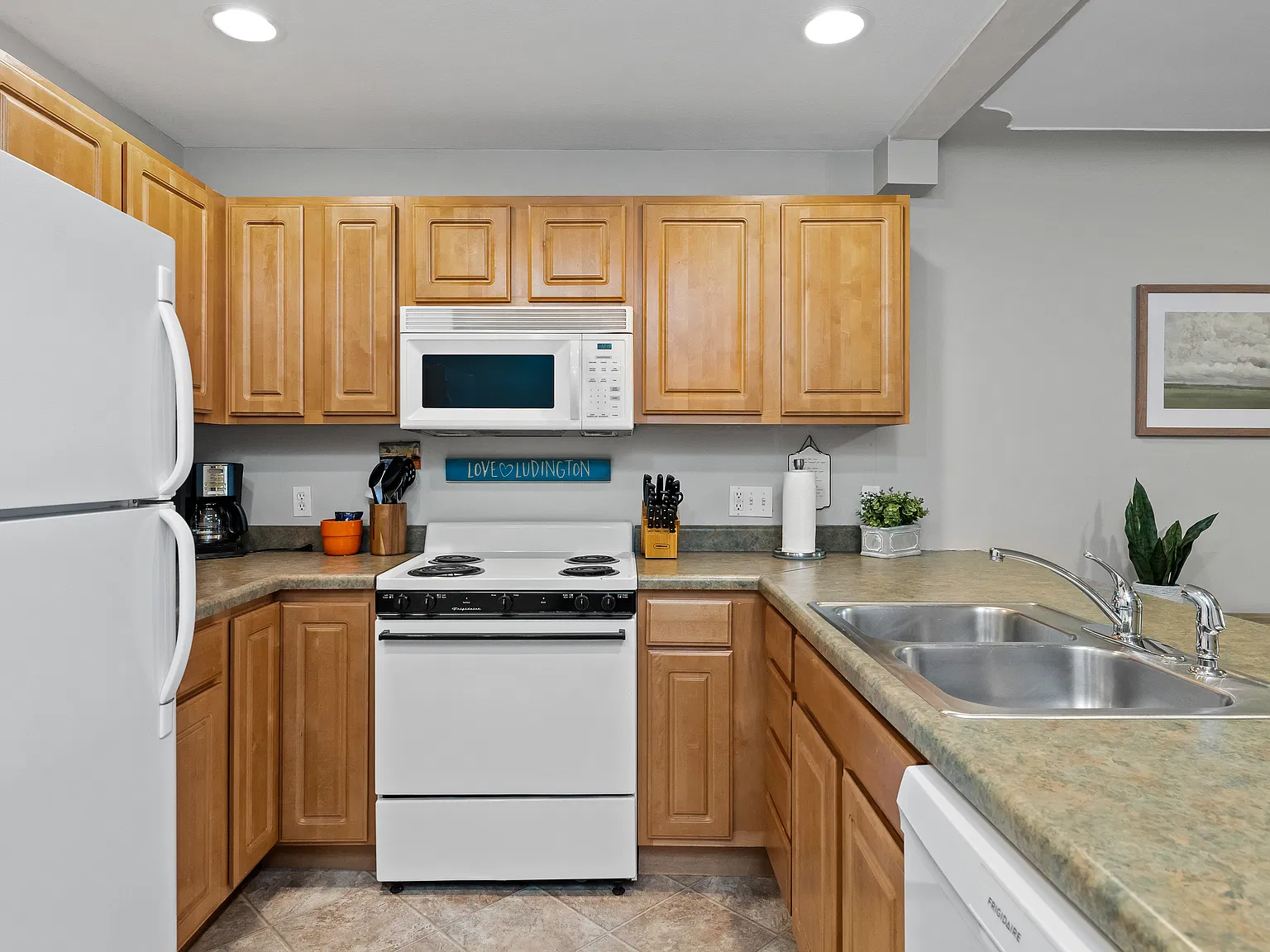 1 bed, $895 — Photo 3