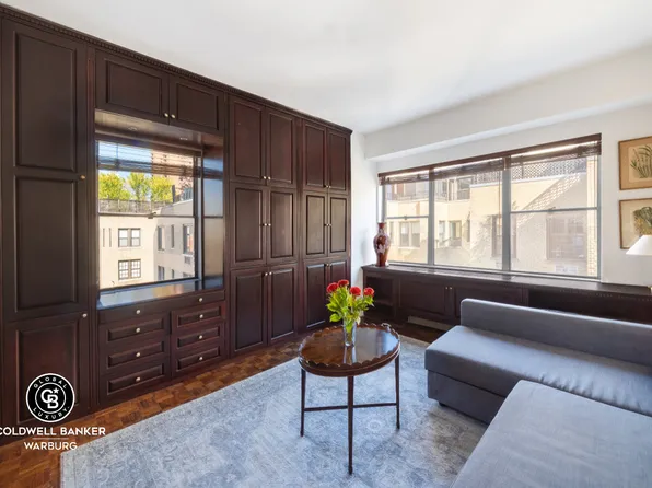 11 East 86th Street image 4 of 8