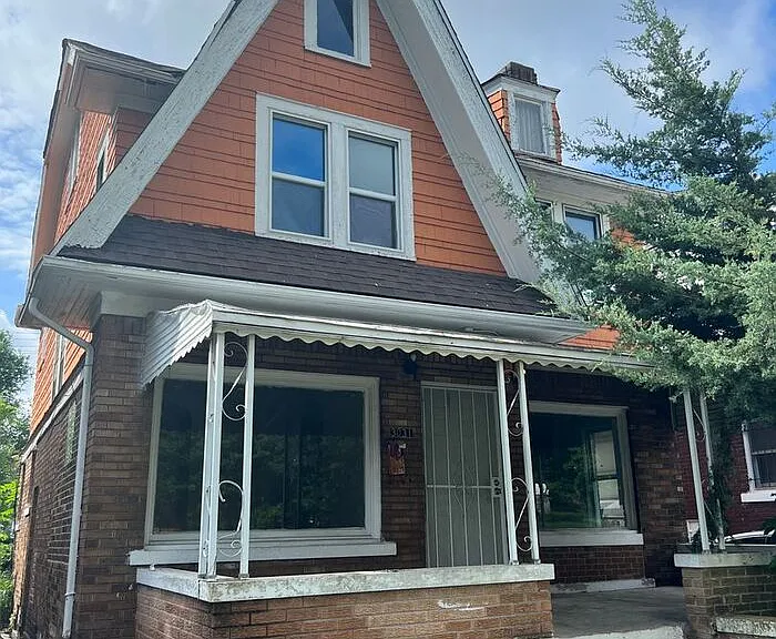 3031 Lawrence St — Photo 1