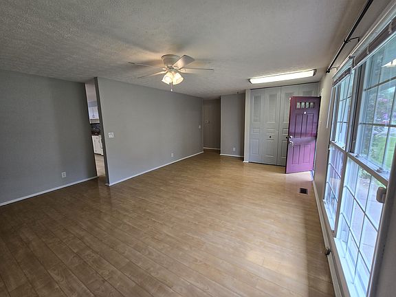 4th image of 2862 S Oakland Ave