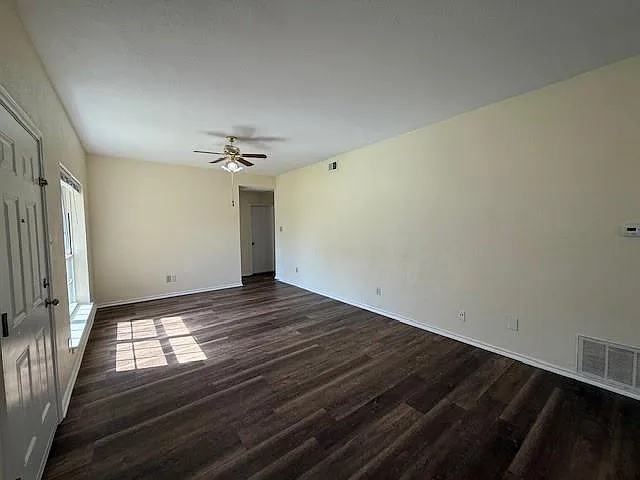 429 Northern Trl — Photo 5