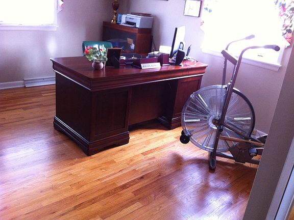 4th image of 713 Mapleridge Dr
