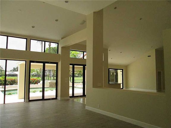 4th image of 4603 Bocaire Blvd