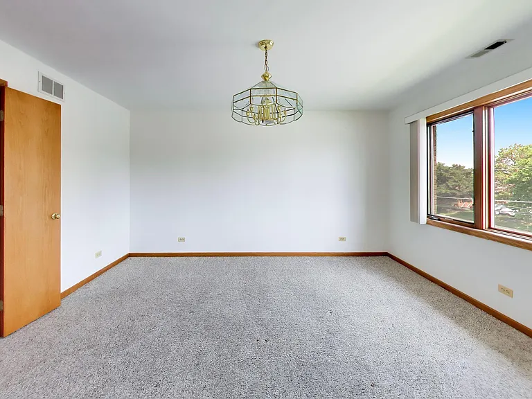 920 N Northwest Hwy #2 — Photo 12