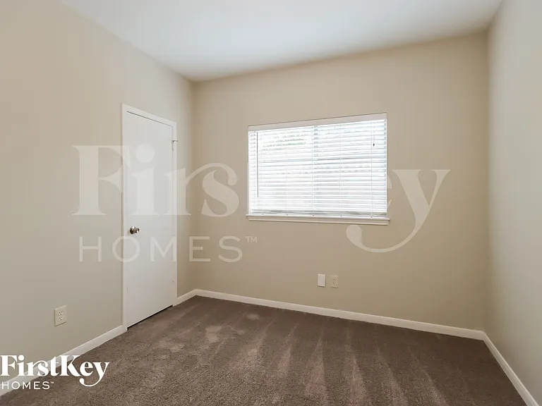 3919 Algernon Dr — Photo 11