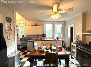 13 Standish St #1, Cambridge, MA 02138