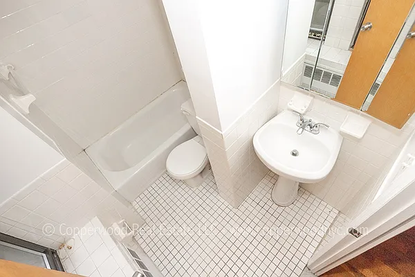 Rented by Copperwood Real Estate | media 19