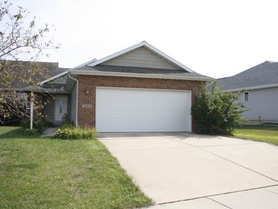 2209 Slade Ln, Mahomet, IL, 61853