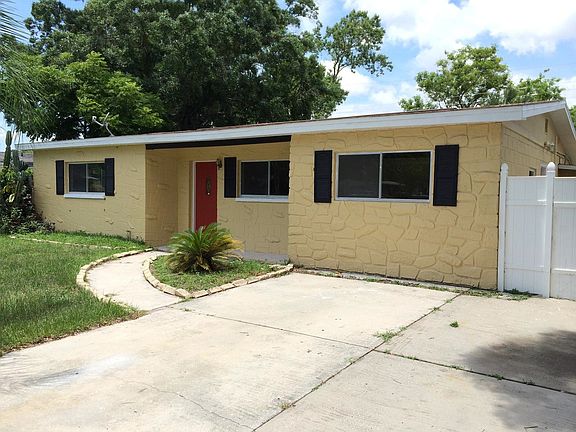 3rd image of 7707 Glenview Ln