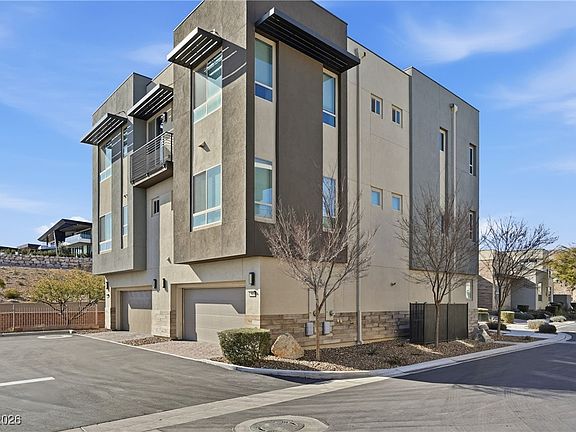 2nd image of 10873 Crimson Cliffs Ave