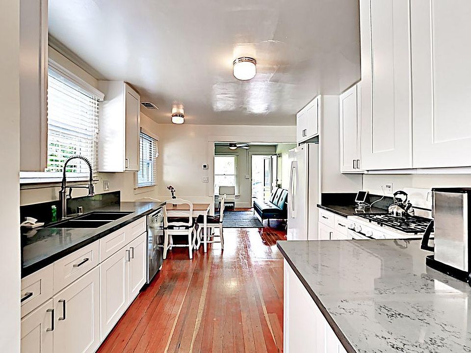 1st image of 1319 Olive St