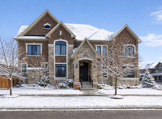 13 Arksey St, Whitby, ON L1P0G5