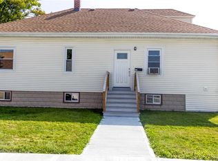 209 Heather St, Cranston, RI 02920