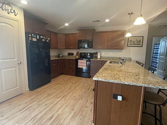 5th image of 217 Lockeland Park Dr